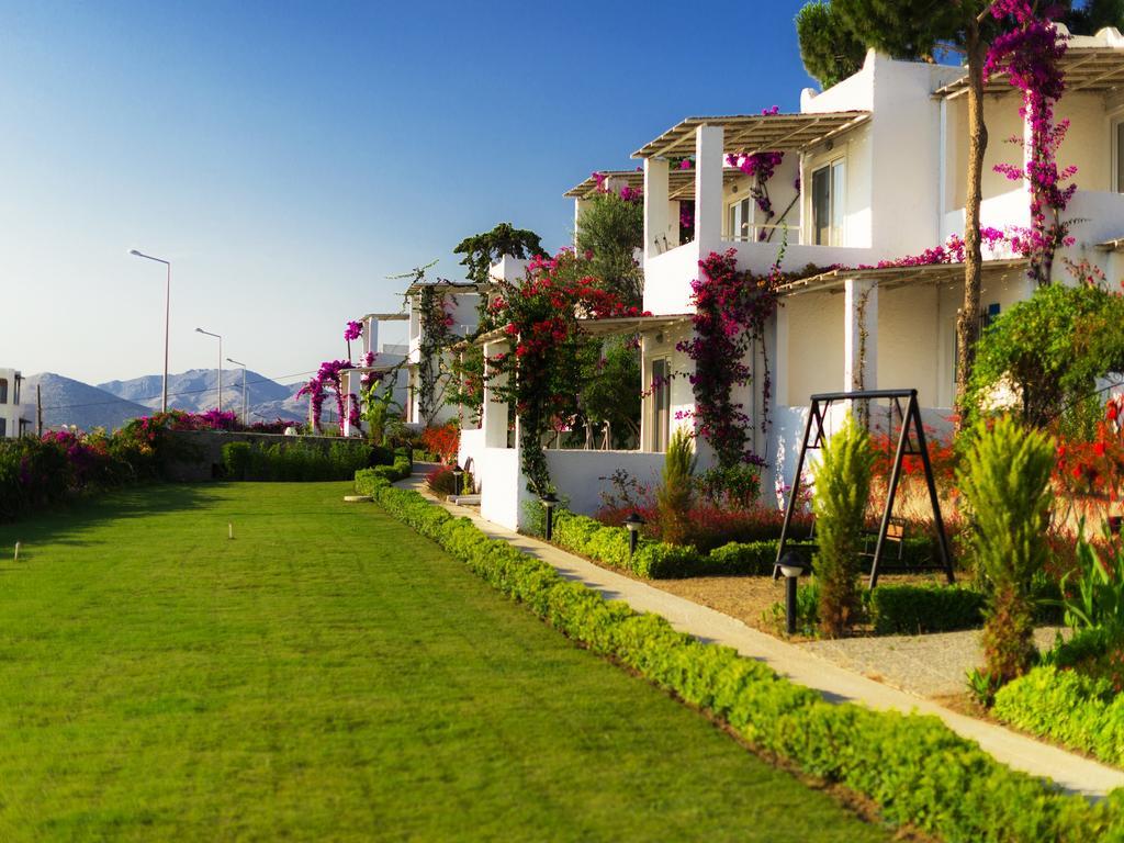 Sunset Mavi Villa ทูร์กุทริส ภายนอก รูปภาพ