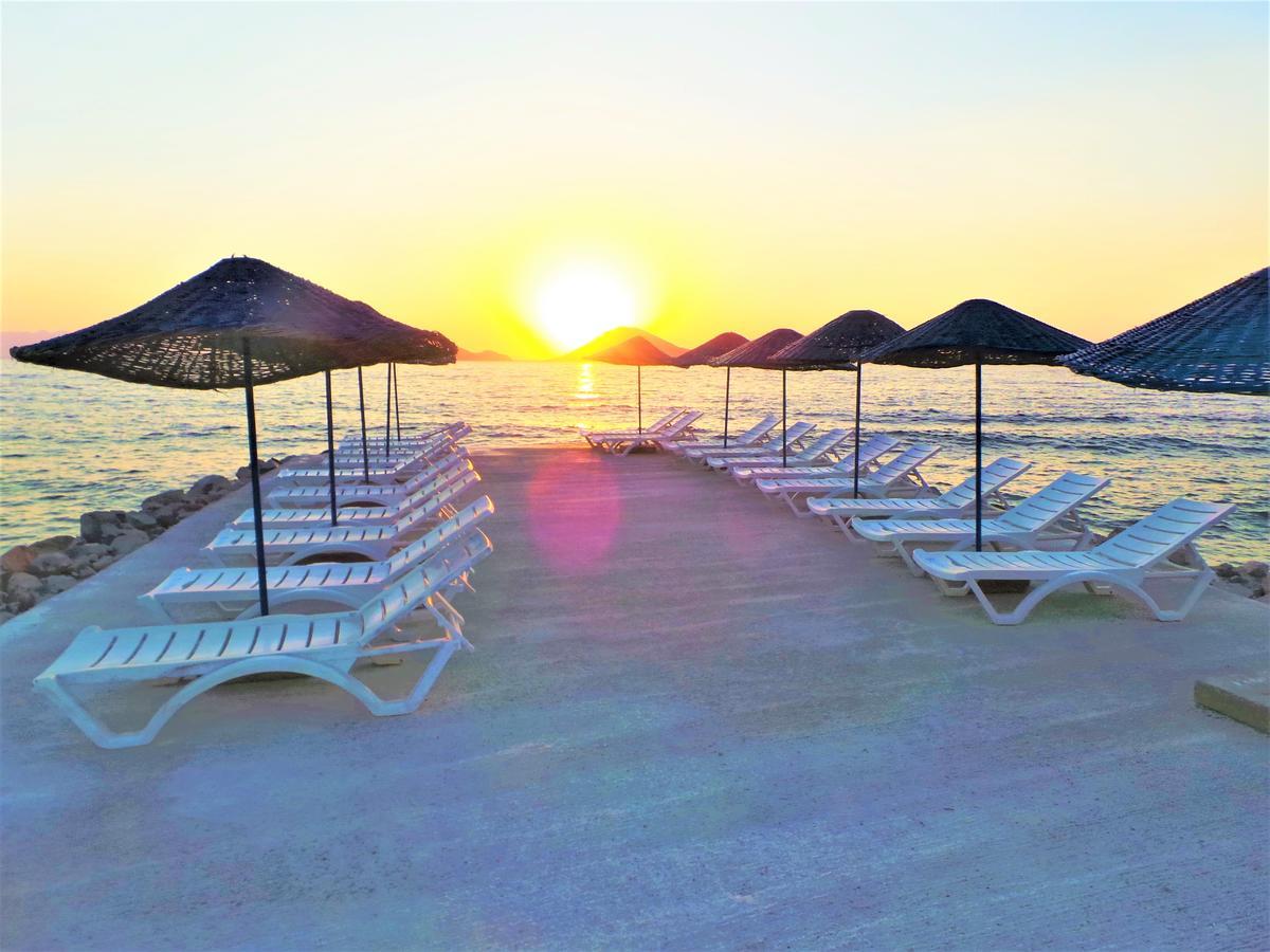 Sunset Mavi Villa ทูร์กุทริส ภายนอก รูปภาพ